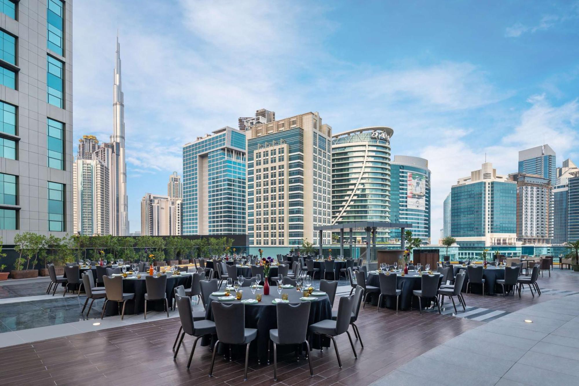 Radisson Blu Hotel, Dubai Waterfront Luaran gambar